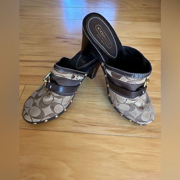 COACH SUTTON MULES/CLOGS - Picture 11 of 13